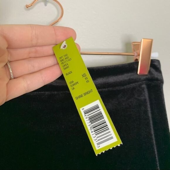 Gianni Bini Layla Skirt Midi Black Velvet Ruffle Hem Tiered Size XS New - Picture 8 of 10